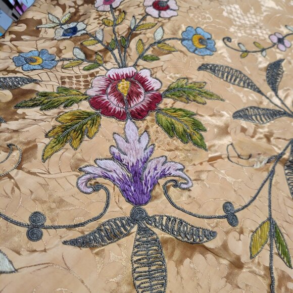 Victorian Vintage Shawl or Piano Cover Heavy Embroidered and Lined - Picture 5 of 6